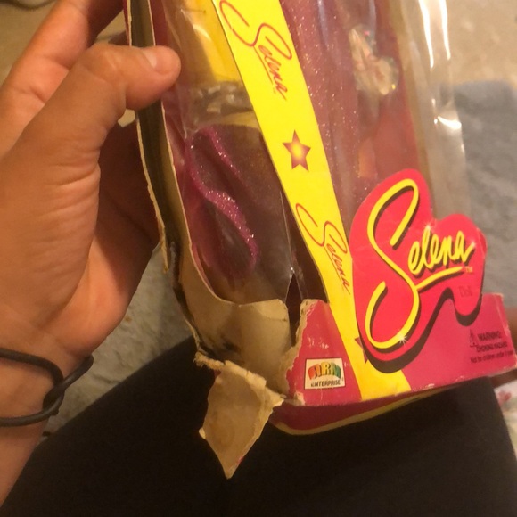 Selena doll 1996 original movie doll - Picture 3 of 7